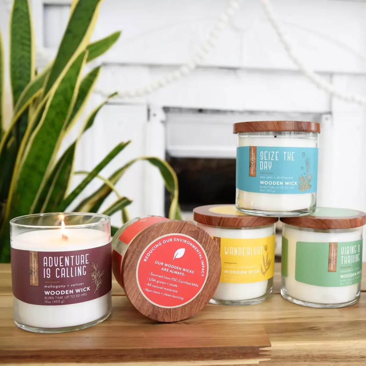 Sojowa świeca zapachowa olejki eteryczne Candle-lite Essential Elements 454 g - Wanderlust - obrazek 4