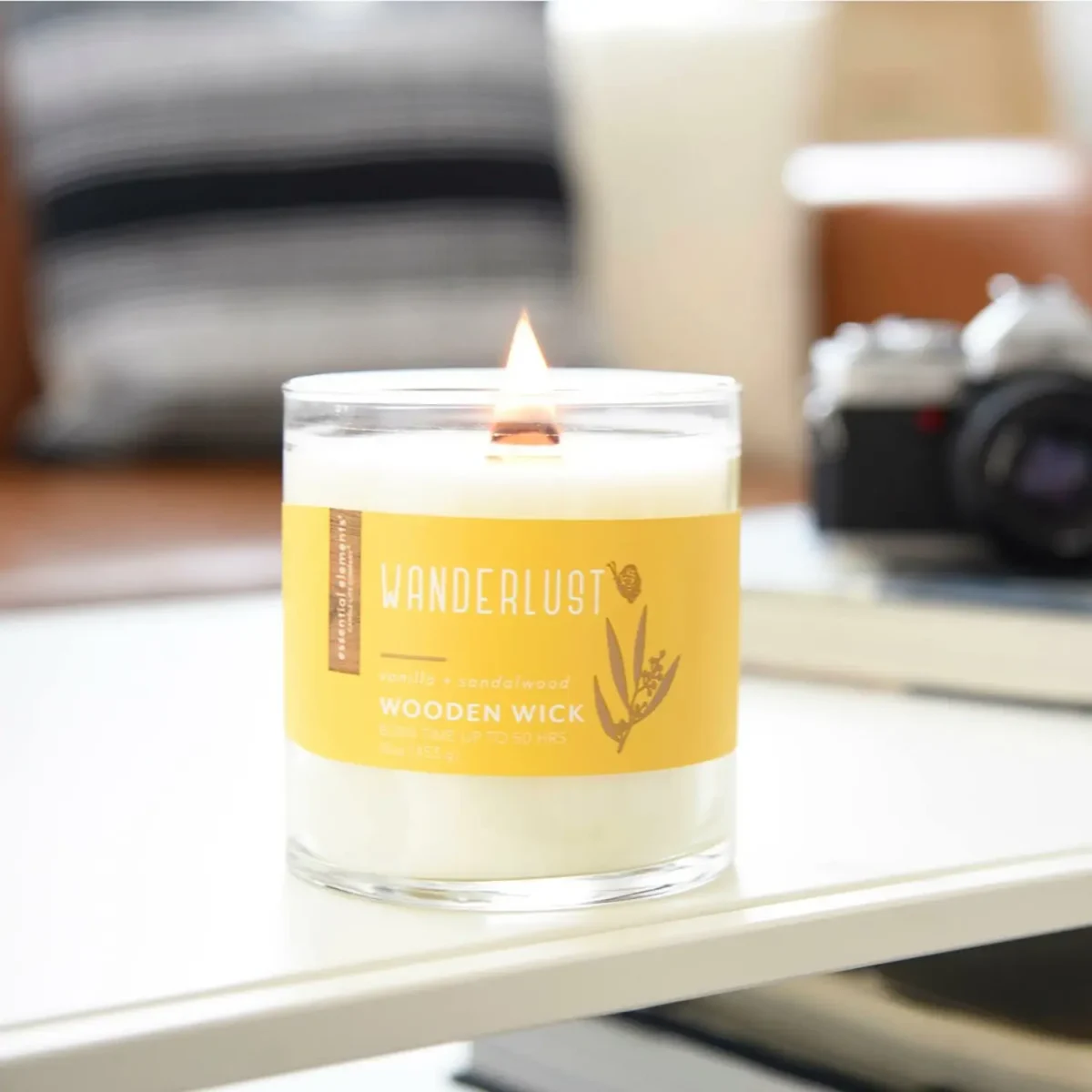 Sojowa świeca zapachowa olejki eteryczne Candle-lite Essential Elements 454 g - Wanderlust - obrazek 2