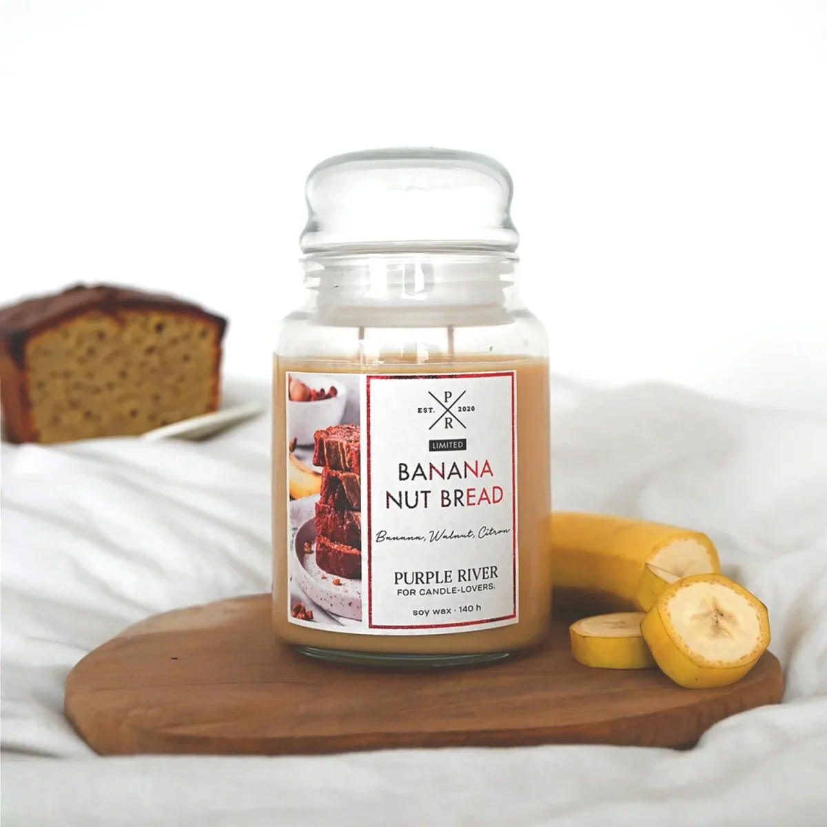 Świeca zapachowa sojowa w szkle Purple River 623 g - Banana Nut Bread - obrazek 2